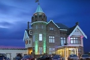 Play the latest Playtech Batman Slots at Castle Casino