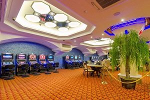 The Christmas Extravaganza continues at Carat Casino