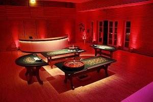 Shoot for the stars with Casino Room