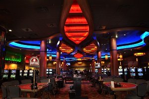 It’s the season of bonuses at Casino Room